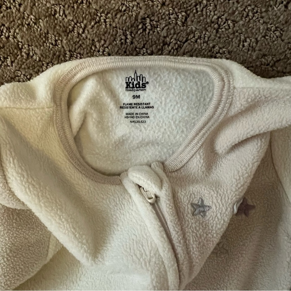 Fleece pajama bundle size 9 months - Picture 4 of 6